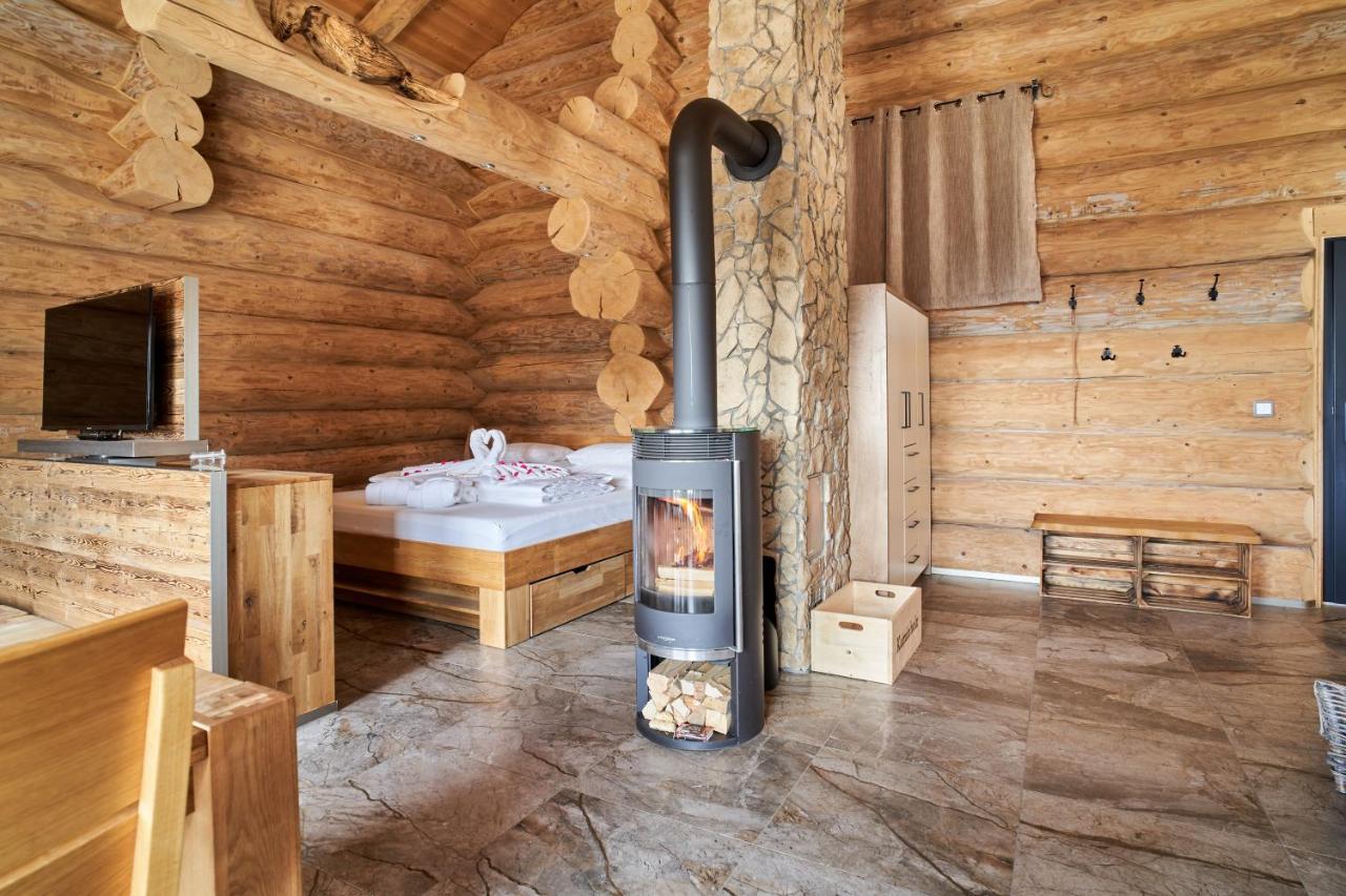 Blockhausen Luxus Chalets Oberschwarzenberg Экстерьер фото