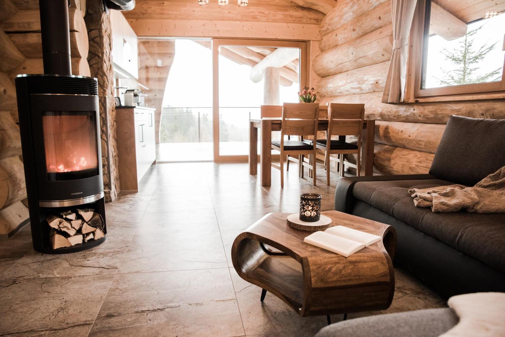 Blockhausen Luxus Chalets Oberschwarzenberg Номер фото